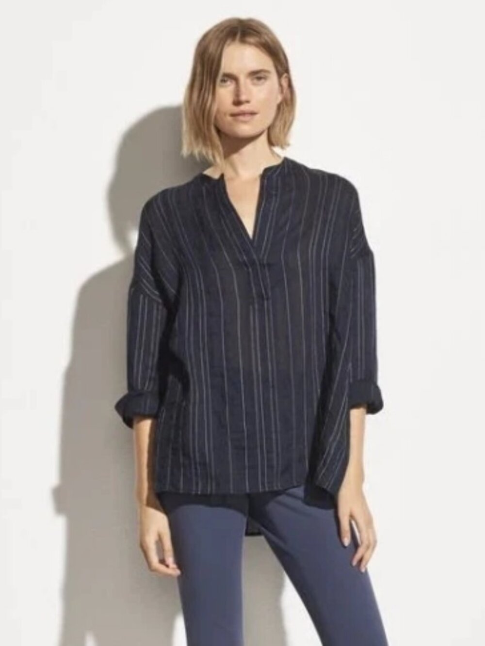 Like New! VINCE Popover Tunic Blouse Striped Split Neck Navy Size S